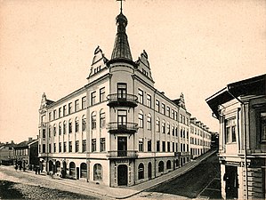 Storgatans korsning med Sankta Ragnhildsgatan, kvarteret Kometen. Foto från 1900-talets tidiga del