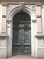 vstupní dveře domu čp. 1705