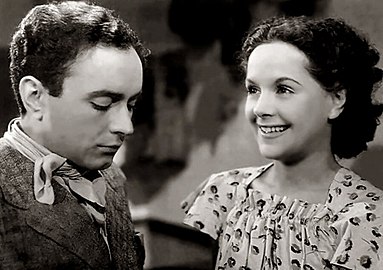 Ángel Magaña and Delia Garcés in Kilómetro 111 (1938), directed by Mario Soffici.