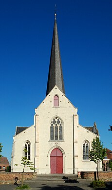 La façade néo-gothique.