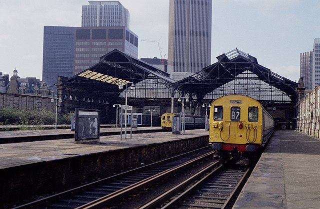 The platforms at Broad Street station in 1983