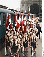 Гитлерюгенд (раскрашенная фотография), Берлин, июнь 1937