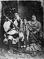 Георгиос Героянис и семейството му