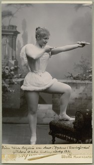 Hilda Borgström som Cupido på Stora Teatern i Göteborg 1892.