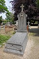 Kerkelijk graven voor heren die geen bisschop of hulp-bisschop waren ten tijden van overlijden.