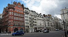 Commonwealth House, the headquarters of the Royal Commonwealth Society London Shopping 002 (6166876525) (2).jpg