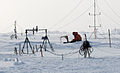 Teadlane tööhoos Põhja-Jäämere jääl kõikvõimalike kaablite ja instrumentide keskel