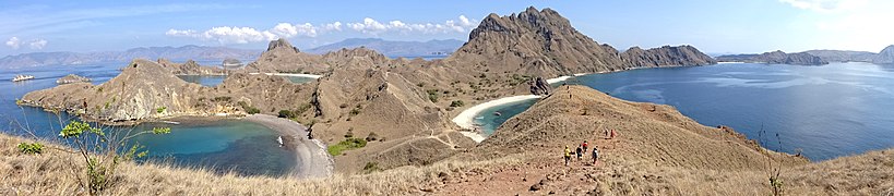 Panorama dari Pulau Padar