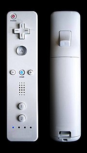 „Wii-Remote”, Vorder- und Rckseite.