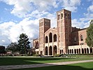 Калифорнийский университет в Лос-Анджелесе, самое старое здание, ставшее его символом