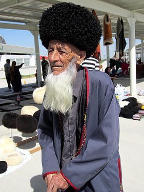 Пожилой житель Ашхабада
