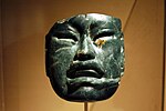 Olmecka maska jadeitowa (1000–600 p.n.e.)