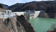 試験湛水中の八ッ場ダム（群馬県長野原町）