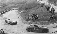 Johnny Claes im Marino Fiat Coupe (links), bei der Mille Miglia 1954