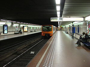 1A line train at Brussels Park-Parc Metro station.jpg