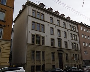 Olgastraße 33.