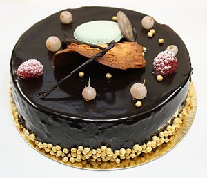 Cake made of chocolate mousse.