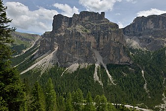 Col Turond Ciampanil de Lietres.