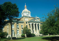 Fayette County Courthouse in Fayette