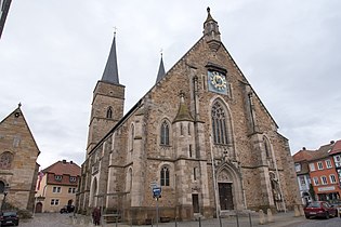 Westfassade der Gerolzhöfer Stadtpfarrkirche