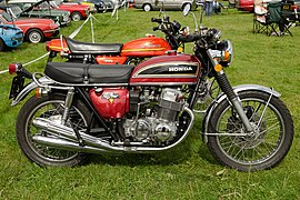 Cb 750 K7 (1977).