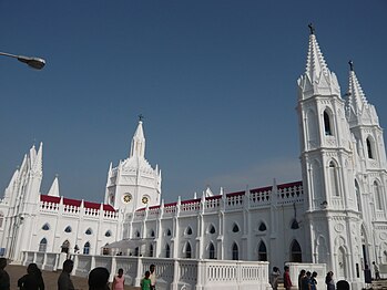 Basílica Veilankanni - vista do lado esquerdo