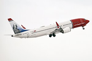 Norwegian, EI-FYD, Boeing 737-8 MAX (40637717771).jpg