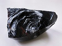 Obsidiana, utilizada para fabricar herramientas y armas.