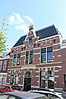 Gebouw van de voormalige Burgeravondschool in neorenaissance stijl.