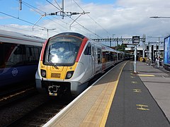 Een stoptrein van Greater Anglia op 24 juni 2022 op weg naar Southend.