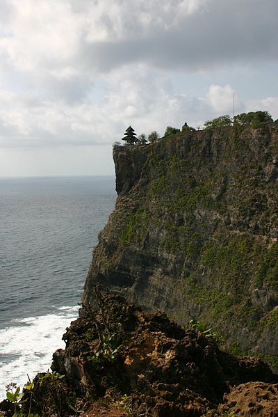 Berkas:Temple uluwatu ag1.jpg