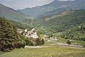 Route côté italien, avec une partie de la station de Limone Piemonte en contrebas