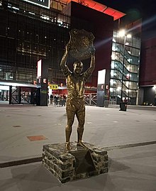 Wally Lewis statue outside Suncorp Stadium (Lang Park), Brisbane (2022) Wally Lewis statue at Suncorp Stadium.jpg