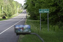 Welcome to Harris Township sign along Great River Rd.