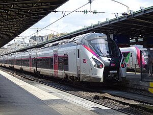 Coradia Liner en livrée Carmillon, en gare de Paris-Est.