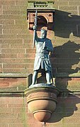 Bruce statue,Town hall