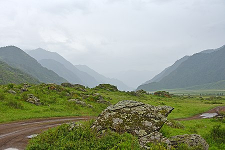 Долина камней за селом Куюс