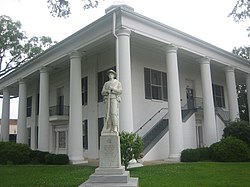 The Claiborne Parish Courthouse was built in 1860 in Greek style. It served as a point of departure for Confederate troops.