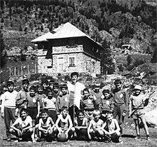 Colonie de Vacances de la Semeuse dans la vallée de la Gordolasque en 1965.