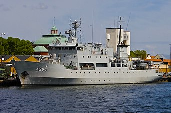 HMS Trossö (A264) i Karlskrona, maj 2008.