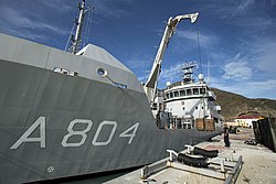 Dégâts à Philipsburg et arrivée du chaland Pelikaan le 8 septembre.