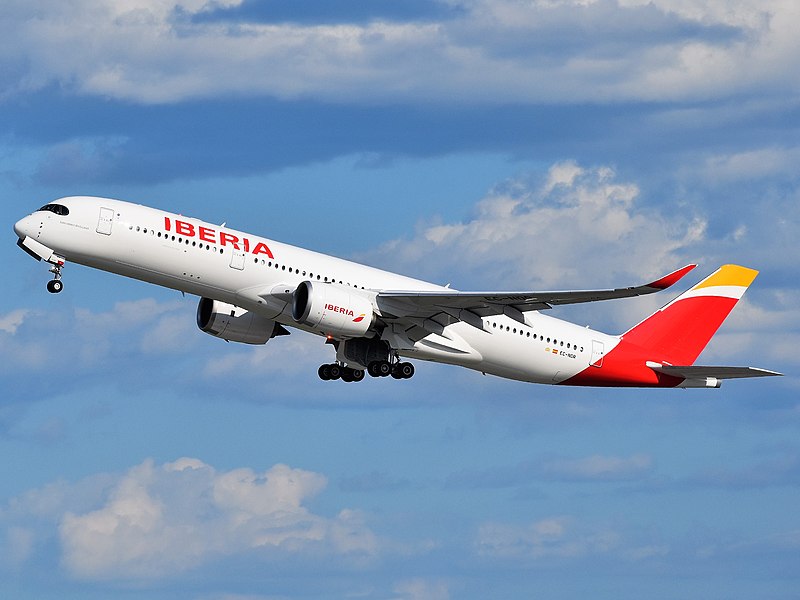 파일:Iberia Airbus A350-941XWB EC-NDR departing JFK Airport.jpg