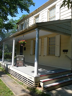 Kingsland Homestead-okcidente verandjeh.jpg