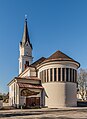 Rückansicht der Kirche mit der 1956 errichteten Apsis