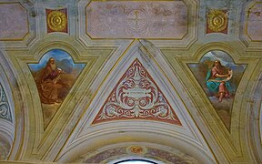 L'affresco nella seconda campata dedicato a San Luca e San Matteo
