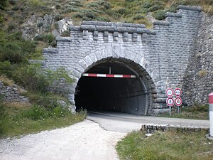 D 160 Tunnel du Roux