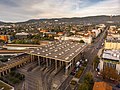 Station Kassel-Wilhelmshöhe. Rechts op de achtergrond Schloss Wilhelmshöhe en verderop Herkules