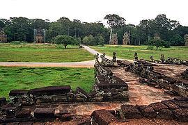 Angkor Thom plaça central.jpg