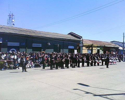 The Instrumental Band of Pichilemu (Banda Instrumental de Pichilemu) performing during the parade. Image: Diego Grez.