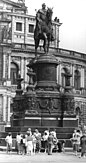 1882–1889: statua equestre di re Giovanni di Sassonia